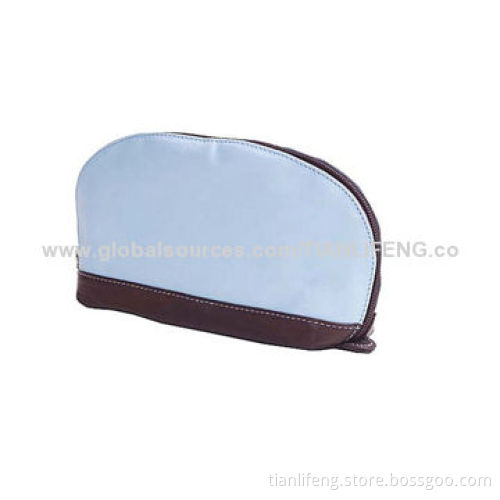 Accessory cosmetic bag with cafe trim